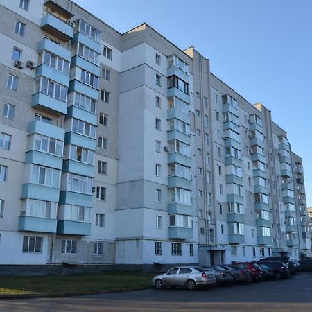 Семейные Апартаменты В Новом Районе У Софиевского Парка Umanʼ エクステリア 写真